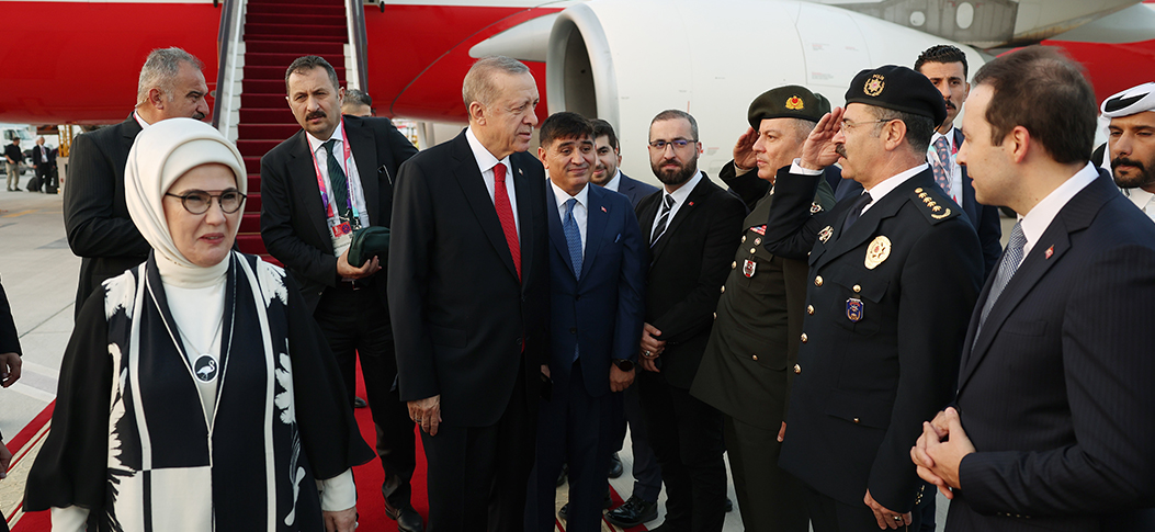 Cumhurbaşkanı Erdoğan, Katar Emiri Şeyh Temim bin Hamed Al Sani'nin daveti üzerine gittiği Katar'da karşılandı